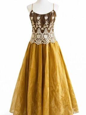 Vintage Savoy’s Gold Lace Maxi Dress Size L Fits Small